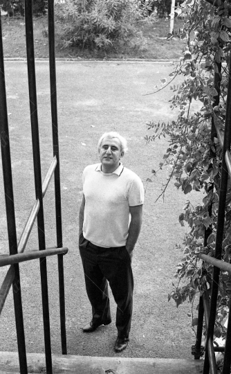 Adolfo Celi - 1964 - nel campo da baseball - 020