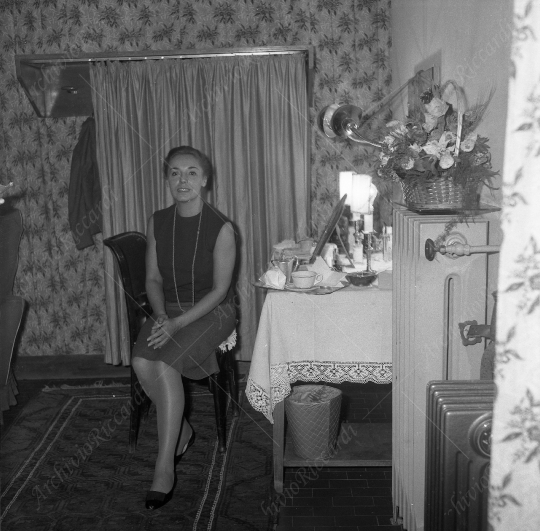 Anna Proclemer - 1962-  in camerino - 016