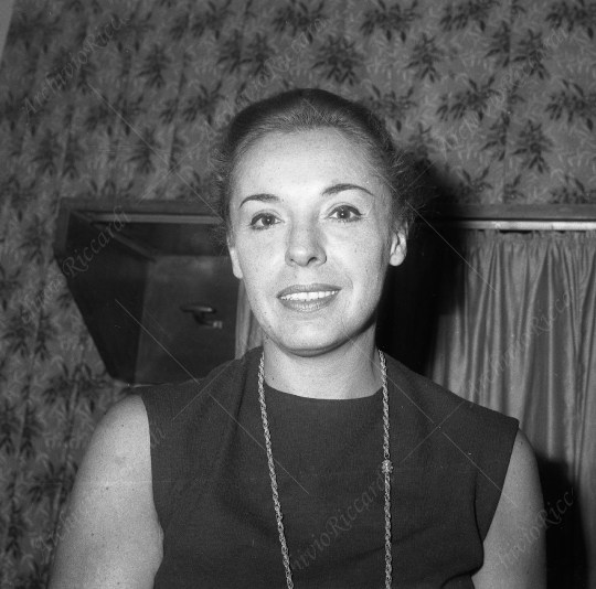 Anna Proclemer - 1962-  in camerino - 020