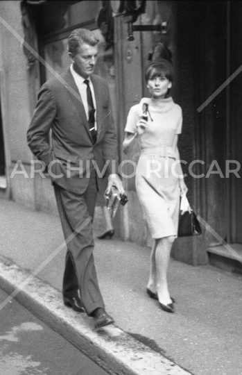 Audrey Hepburn con Hubert de Givenchy 1963-015