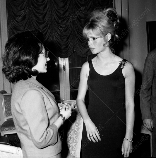 Brigitte Bardot - 1963 - 010