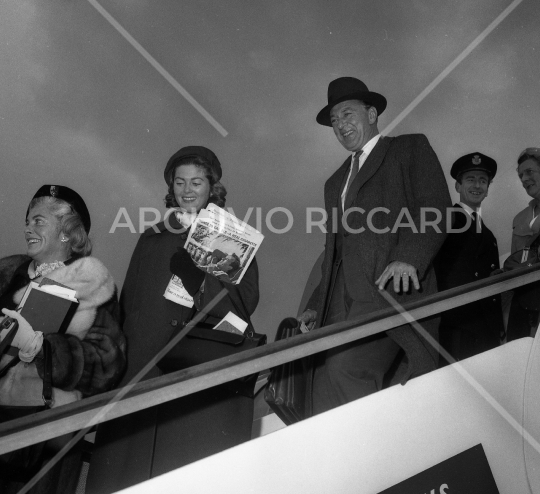 Cooper e famiglia - Arrivo a Roma - 1959 - 054