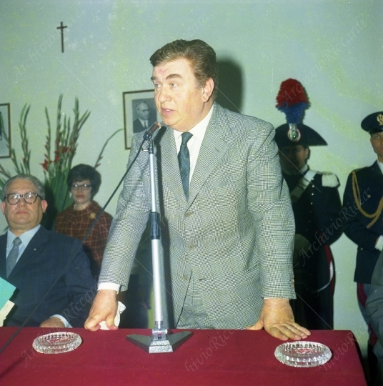 Gino Cervi - 1964 - Comizio - 22