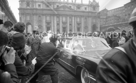 Jacqueline Kennedy - 1962 - dopo udienza con Papa - 15