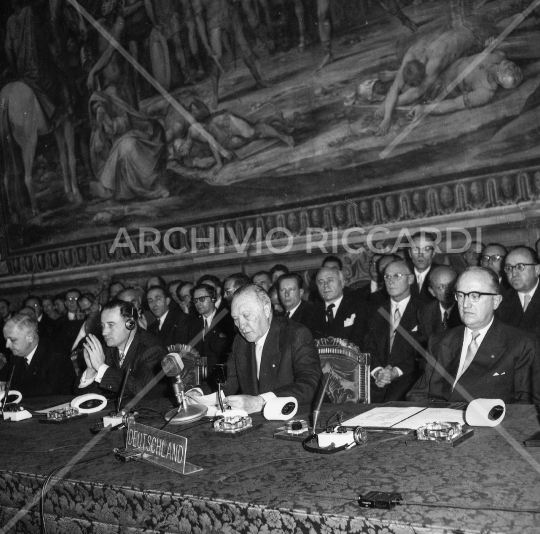Konrad Adenauer,Maurice Faure,Walter Hallstein