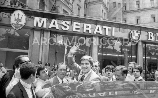 Nino Benvenuti alla Maserati anno 1970 - 070