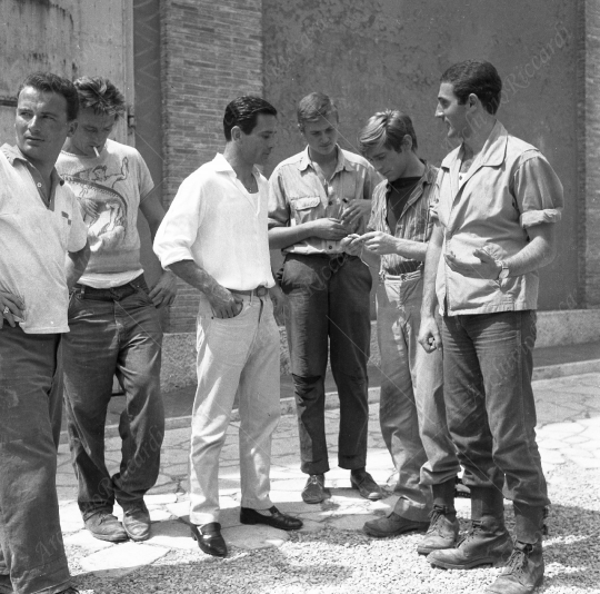 pasolini in pausa film il gobbo di roma 1960-044
