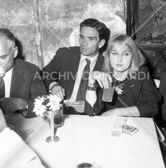 Pier Paolo Pasolini - 1960 -Premio Strega con Laura Betti ed Alberto Moravia- 026
