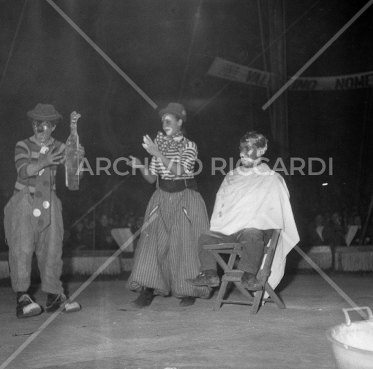 Raffaella Carrà - 1964 - vestita da Clown- 121