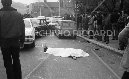 Rapimento Aldo Moro - 16 marzo 1978  - Via Fani - 004