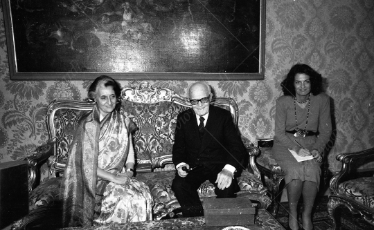 Sandro Pertini - 1981 - con Indira Gandhi - 077