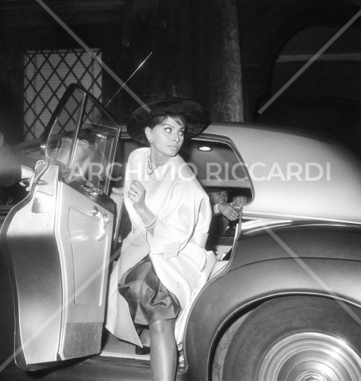 Sophia Loren - 1966 - con Carlo Ponti - 325