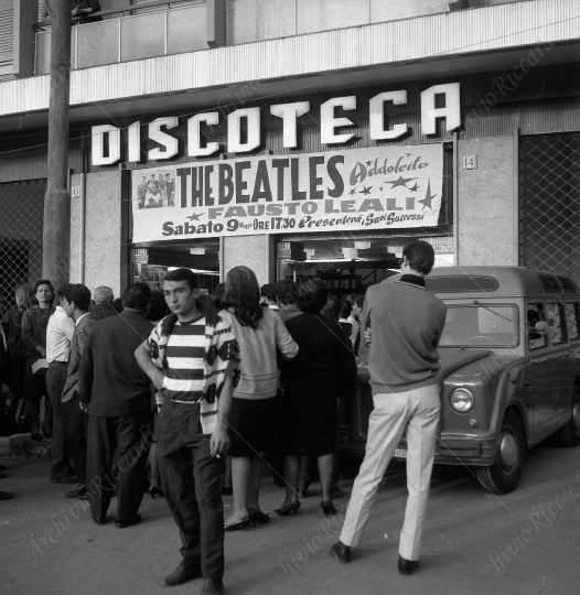 The Beatles - 1964 - 84