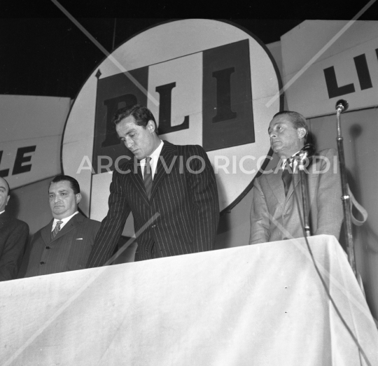 Vittorio Gassman - 1958 - 001 - Pli Pallavicini
