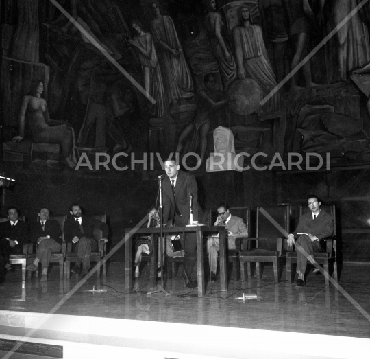 Vittorio Gassman - 1959 - 021 - Università La Sapienza