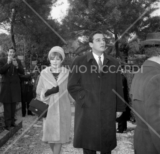 Vittorio Gassman - 1963 - 098con Annette Stroyberg