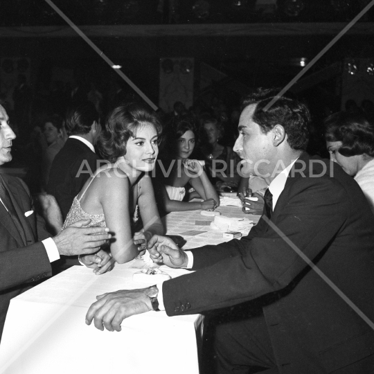 Vittorio Gassman - 1963 - 100 - con Mara Ferrero