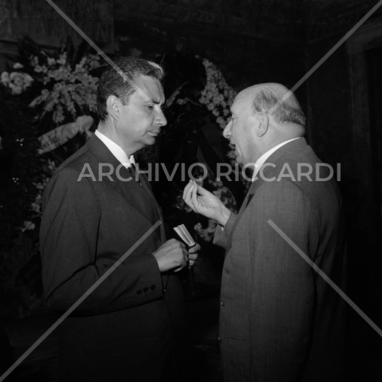 1963 Aldo Moro con Scelba 0171