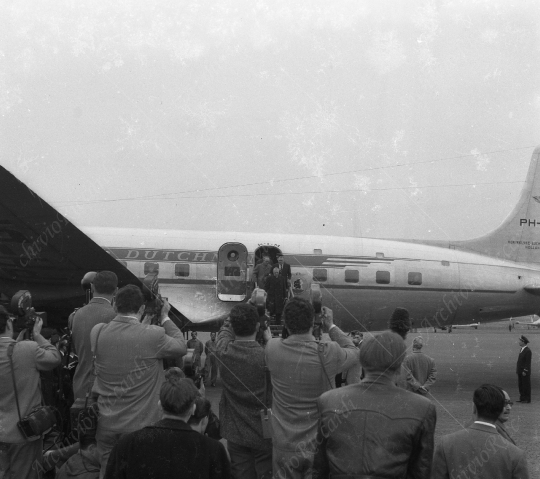 Adenauer - 1957 Adenauer arrivo a Roma-068