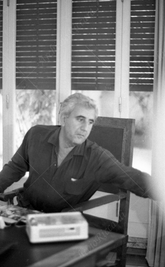 Adolfo Celi - 1964 - nel suo studio - 003