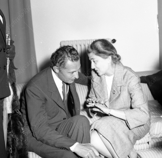 Agnelli Gianni con la sorella anno 1957 - 181