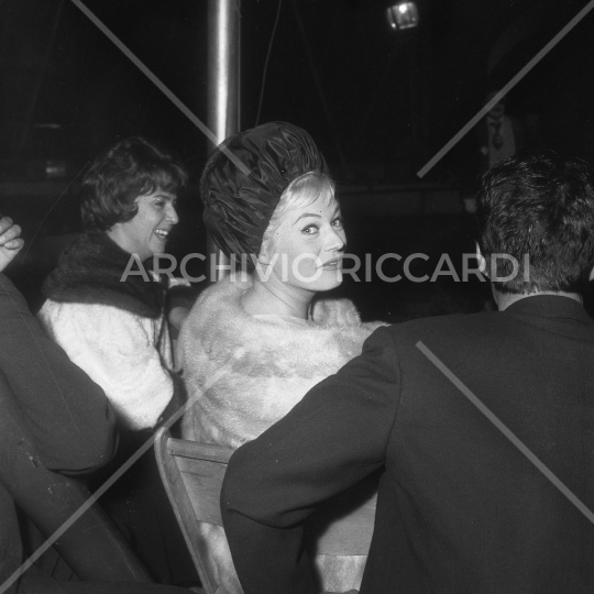 Anita Ekberg  al circo eros 1960-034