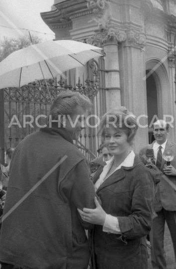 Anita Ekberg  e Franco Silva allo zoo 1964-147