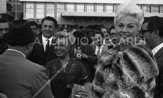 Anita Ekberg -Fellini-Masina-Ponti maggio 1961 124