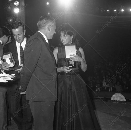 Anna Magnani ai Nastri d Argento con Zeffirelli - 1966 - 063