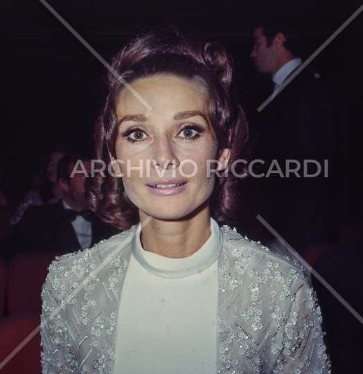 Audrey Hepburn - 013