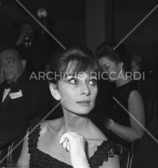 Audrey Hepburn 1959-188