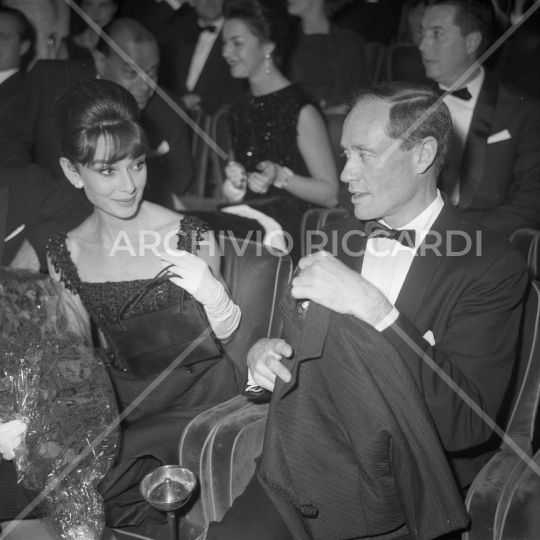 Audrey Hepburn e Mel Ferrer 1959-002