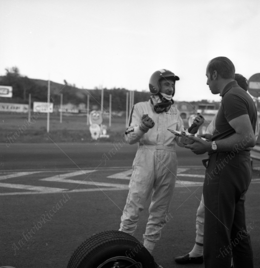 Automobilismo a Vallelunga - 180