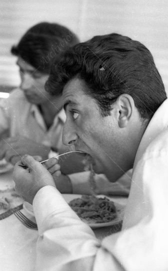 Cantagiro - 1965 - Cantanti al ristorante - 012
