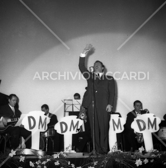 Domenico Modugno - Teatro Adriano - 1959 - 011