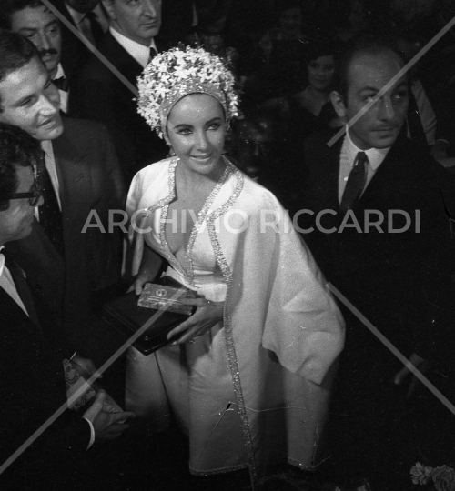Elizabeth Taylor - 1962  - Maschera d Argento - 097