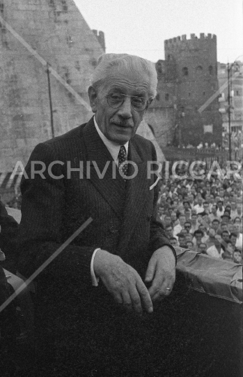 Ferruccio Parri comizio a San Paolo anni 50-073