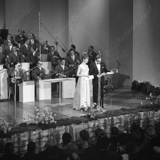 Festival di Sanremo - 1964 - Mike Bongiorno - 013