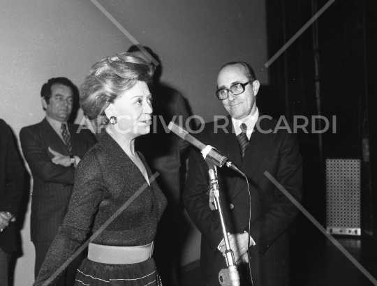 Giulietta Masina al Festival romano con Lello Bersani - 1960-170