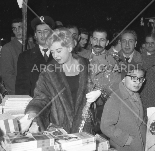 Giulietta Masina in libreria 1960-101-2