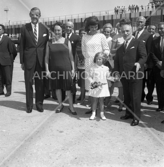 Jacqueline Kennedy - 1962 - riparte da Fiumicino - con Fanfani - 22