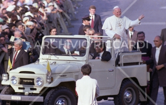 Karol Wojtyła - Papa - uscita in piazza 1979-007