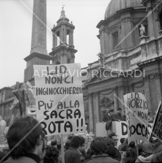 Manifestazione contro l abolizione del divorzio -012