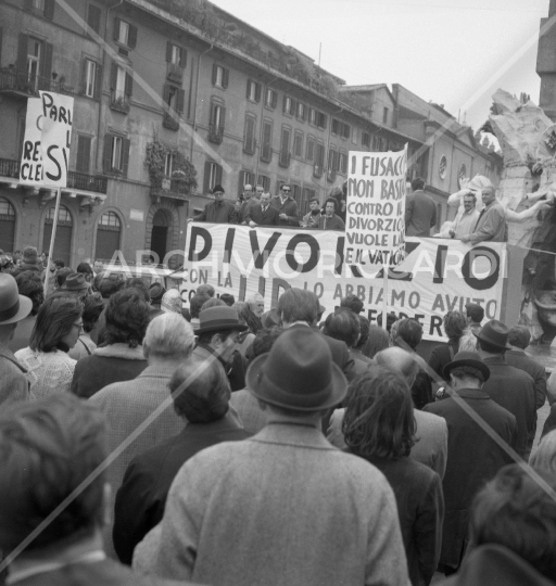 Manifestazione contro l abolizione del divorzio -014