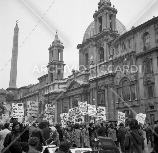 Manifestazione contro l abolizione del divorzio -017