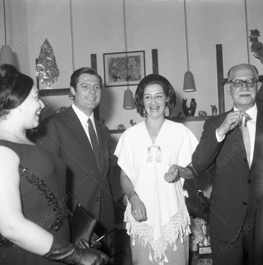 Marcello Mastroianni - 1964 - ambasciata Messico - 123