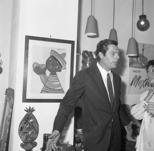 Marcello Mastroianni - 1964 - ambasciata Messico - 129
