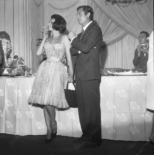 Marcello Mastroianni - 1964 - fine riprese Matrimonio all italiana - con Sophia Loren - 116