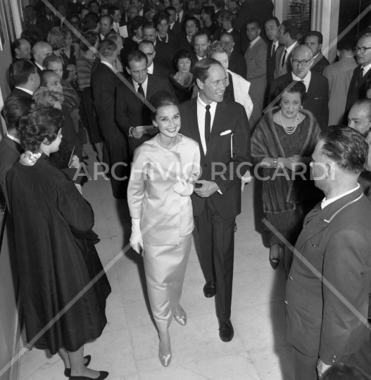 Mel Ferrer e Audrey Hepburn 1959-289