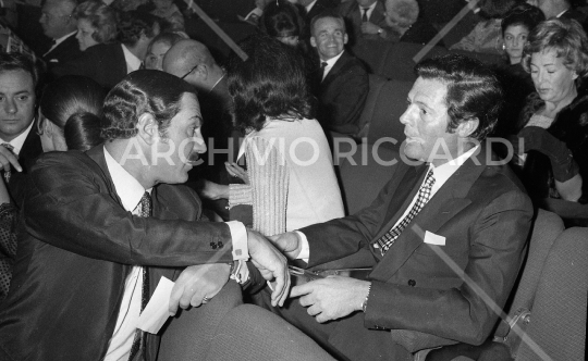 Nino Manfredi - 1970 - Lady roma con Marcello Mastroianni - 096